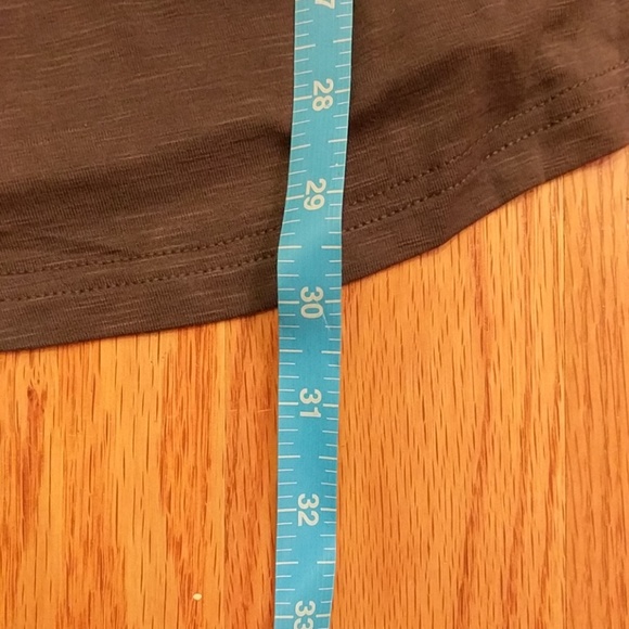 Beautiful eyelet top tunic flowy tank top - Picture 4 of 4